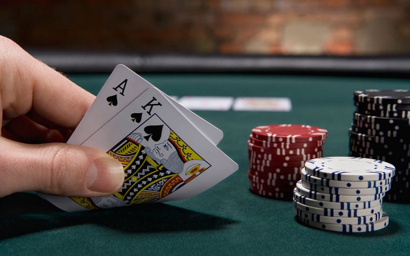 Luật Chơi Cơ Bản Của Bài Poker